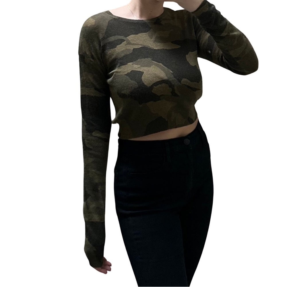 NWOT Olivaceous Camo Cropped Sweater | Small